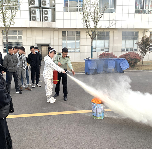 2021年3月超聲波骨密度分析儀器廠家山東國(guó)康開(kāi)展消防培訓(xùn)和演練活動(dòng)